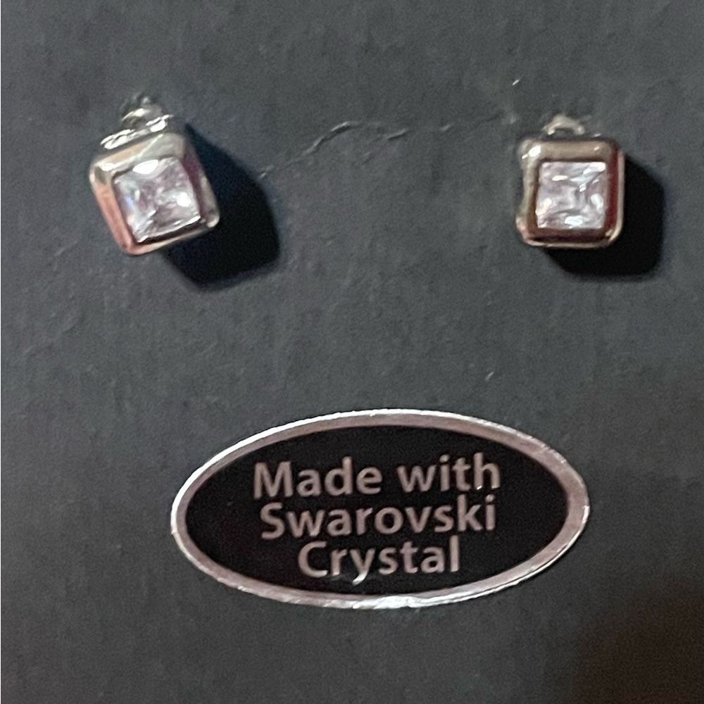 Swarovski Silver Crystal‎ Stud Earrings!